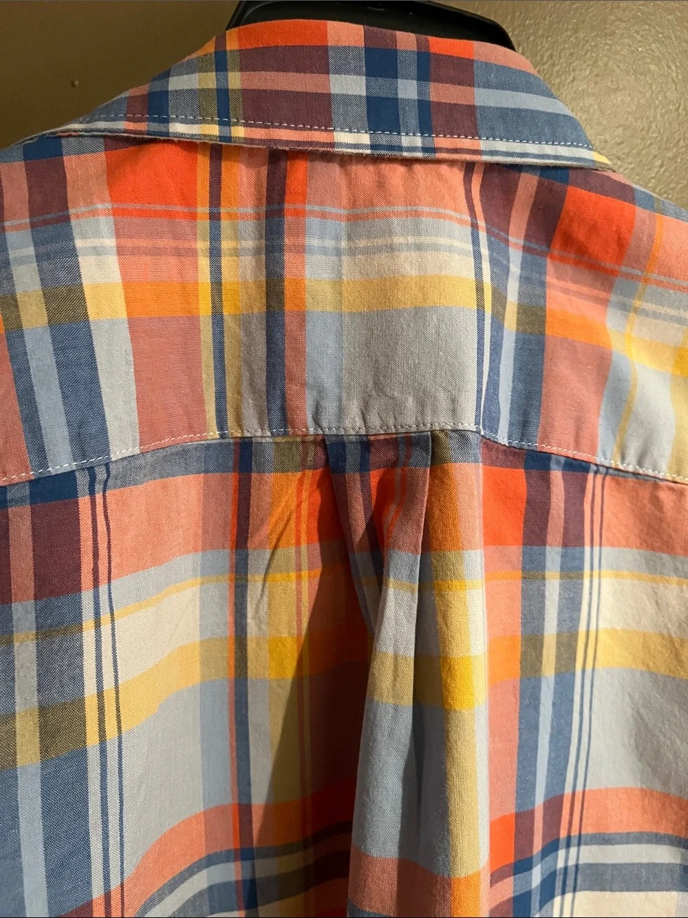 Banana Republic Short-Sleeve Plaid Button-Up Shirt — Orange, Blue & Yellow Sz L